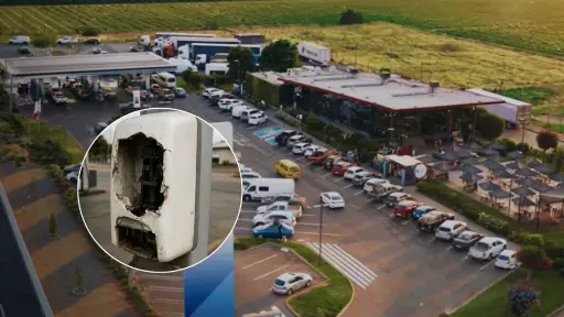 Detienen a sujeto por robar jabones desde el baño de un servicentro en Los Ángeles