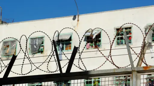 Un muerto y cuatro heridos deja brutal pelea al interior de la cárcel Colina I 