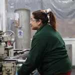 La autoridad ministerial aseguró que parte de los efectos del Plan de Fortalecimiento Industrial se traducen en la contención del desempleo en 9,1% —frente al 12% proyectado— y en inversiones en los sectores estratégicos de la región., C4i UdeC