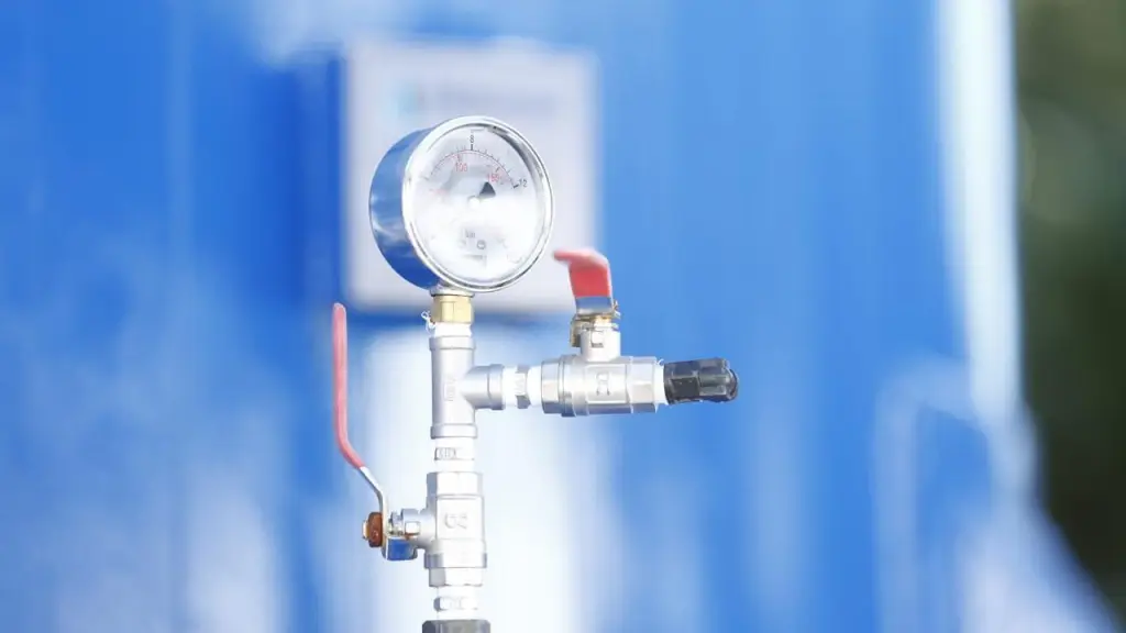 El 32,5% de la población rural dispersa aún depende de soluciones alternativas como camiones aljibe, mientras los proyectos de expansión avanzan hacia zonas semiconcentradas., MOP