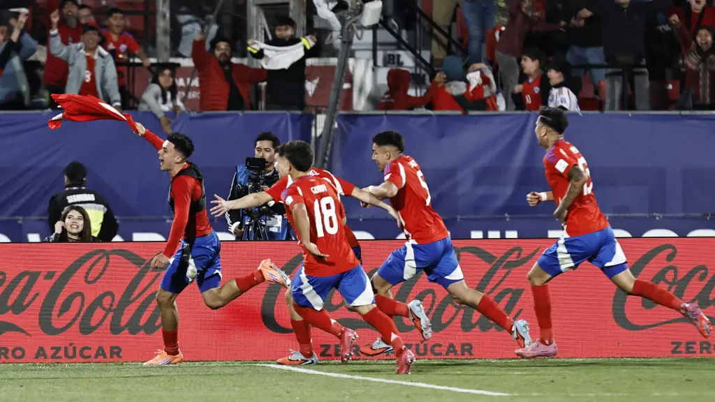 Ian Garguez celebra su gol agónico que le dio el trpinfo a La Roja en su estreno en el Mundial sub20, La Tribuna