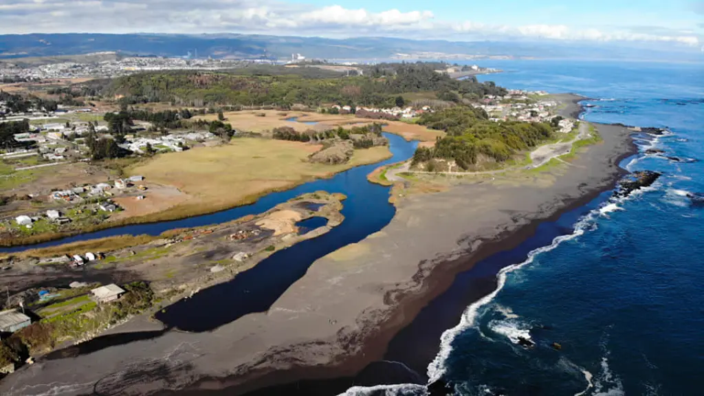 Buzos encuentran cadaver sumergido en el mar de Coronel, Diario La Tribuna