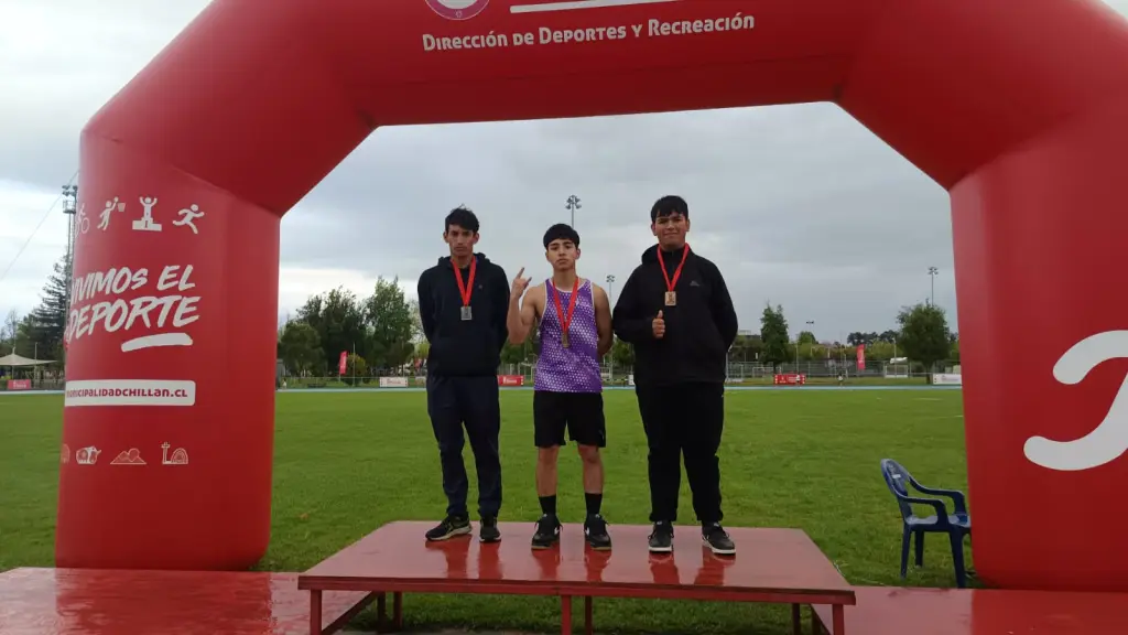 Pese a las inclemencias climáticas, los representantes lajinos se instalaron en el podio con actuaciones históricas, incluyendo nuevas marcas nacionales., gentileza