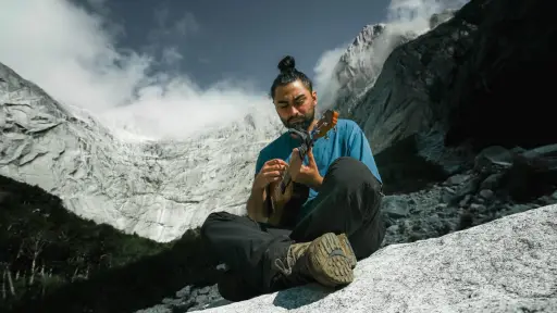 Pipe Salazar: el artista angelino que brilla con un estilo único 