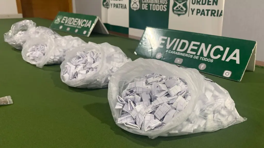 Clorhidrato de cocaína y pasta base de cocaína fueron incautadas por Carabineros., Cedida