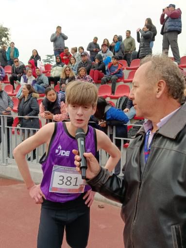 La declaración viral. El atleta U16 dedicó el triunfo a su abuela fallecida, tomándola como inspiración o motivación para ganar. Esta entrevista, que fue  / Cedida
