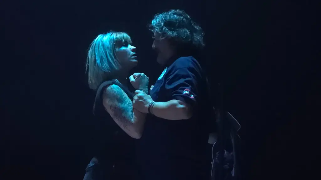 Perfiles y Siluetas, cedida