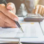 El consultor Eduardo Campos Aravena dictará cátedras en instituciones de educación superior de la provincia para cerrar la brecha entre la formación académica y la realidad empresarial en materia contable.