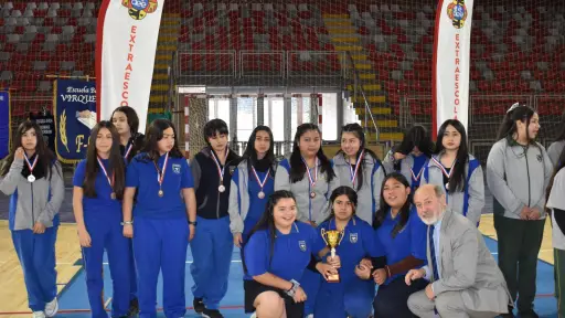 Escolares fueron premiados en fase comunal de los Juegos Deportivos Municipales