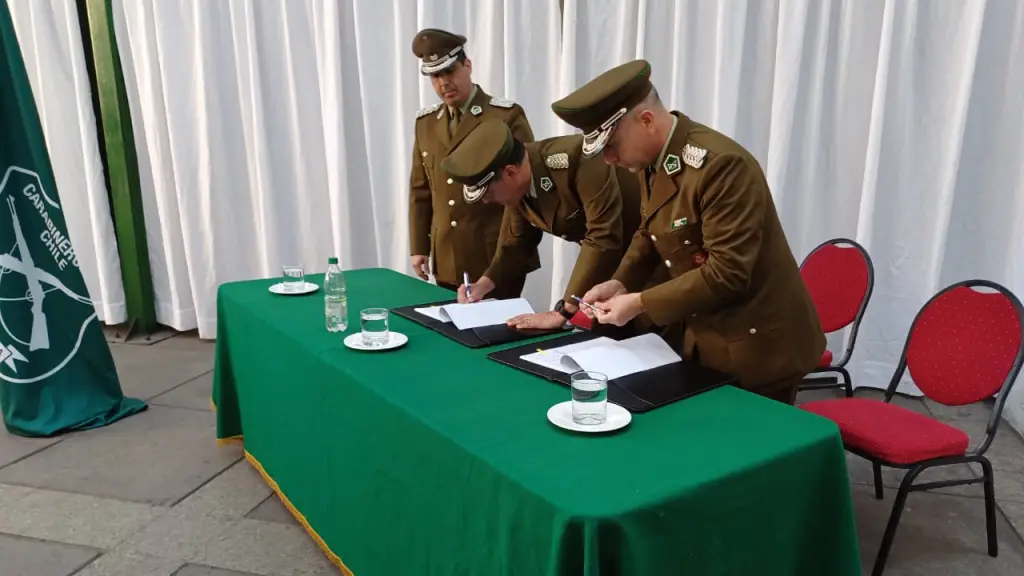 El cambio de mando se realizó la mañana de este martes en dependencias de la 1ª Comisaría de Carabineros de Los Ángeles., La Tribuna