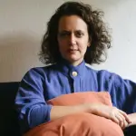 La reconocida guionista y escritora Alejandra Moffat dictará talleres de escritura creativa en Concepción y Los Ángeles, en el marco de la XIV edición de Biobío en 100 Palabras., Biobio en 100 palabras