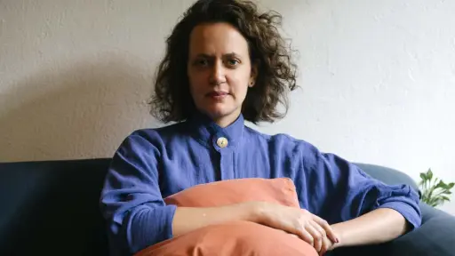 Angelina Alejandra Moffat liderará talleres gratuitos de escritura en Biobío en 100 Palabras