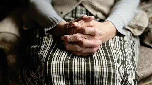 Adulta mayor pierde  millones tras caer en millonario cuento del tío en Concepción