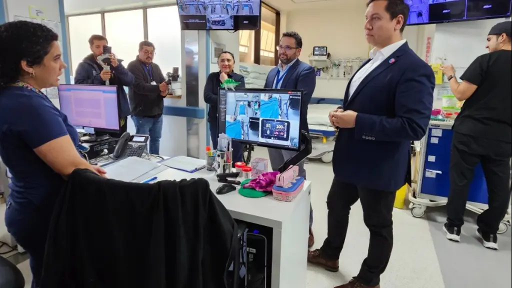 El trabajo de resolución de listas de espera ha involucrado a equipos clínicos y administrativos que, en varios casos, han extendido sus jornadas para garantizar la atención oportuna de los pacientes. , Cedida