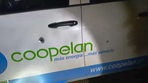 Trabajadores de empresa eléctrica fueron atacados con disparos en Los Ángeles