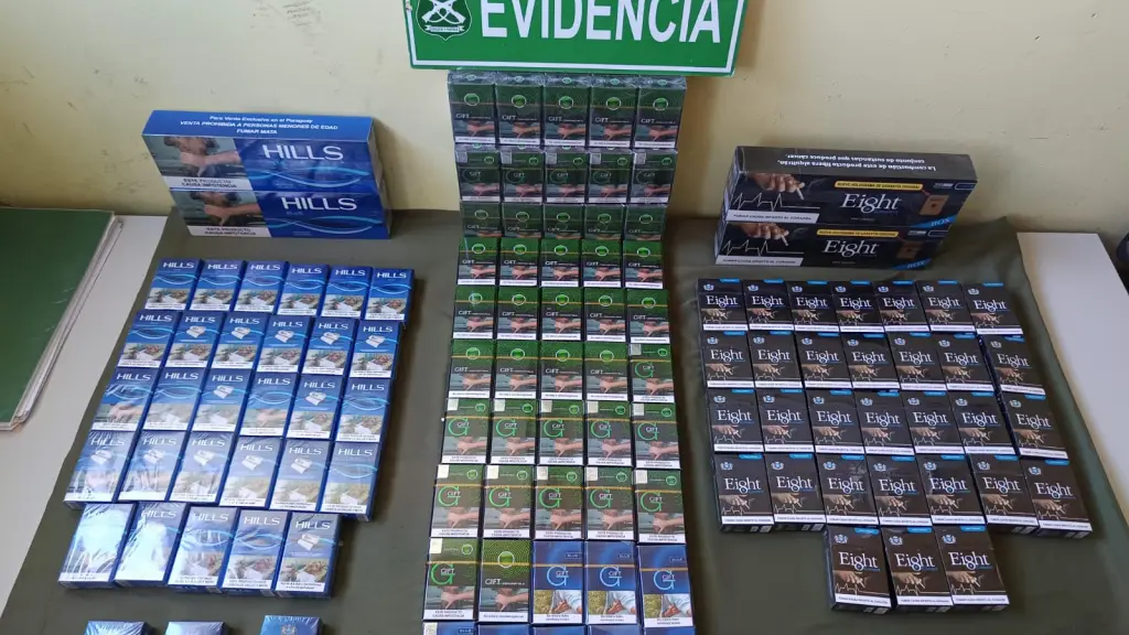 Decomiso de más de 160 cajetillas de cigarros por parte de la Sección Centauro en Los Ángeles., Cedida
