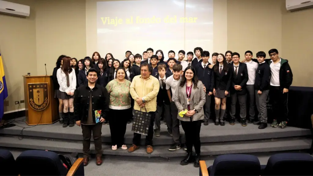 Estudiantes exploraron la ciencia, la biotecnología y el cambio climático en jornada educativa en la UdeC Los Ángeles