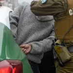 El hombre fue detenido por Carabineros., La Tribuna
