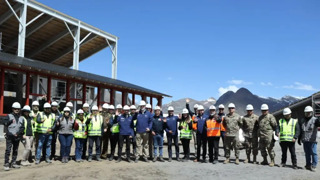 Ministro del Interior Álvaro Elizalde visitó obras del complejo Pichachen, La Tribuna