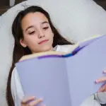 La demanda de sagas completas ha generado ediciones especiales, packs y colecciones temáticas que atraen a lectores jóvenes.