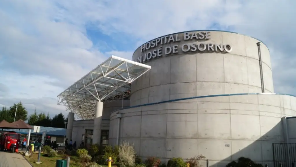 Ambos cumplirán arresto domiciliario total., contexto