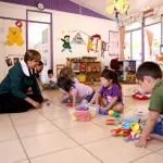 Desde la Corporación Educacional Eventuras plantean que las interrupciones en clases —que promedian 6,5 minutos diarios— equivalen a casi un mes de clases perdidas al año, Junji