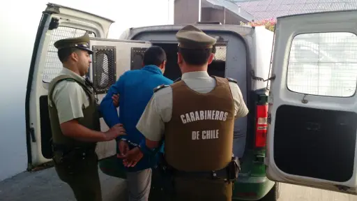Hombre queda con arresto domiciliario total tras violento ataque con arma blanca en Yumbel
