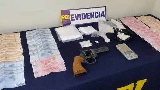 Arrestan a mujeres que intentaron ingresar droga a Centro de Detención Preventiva de Angol