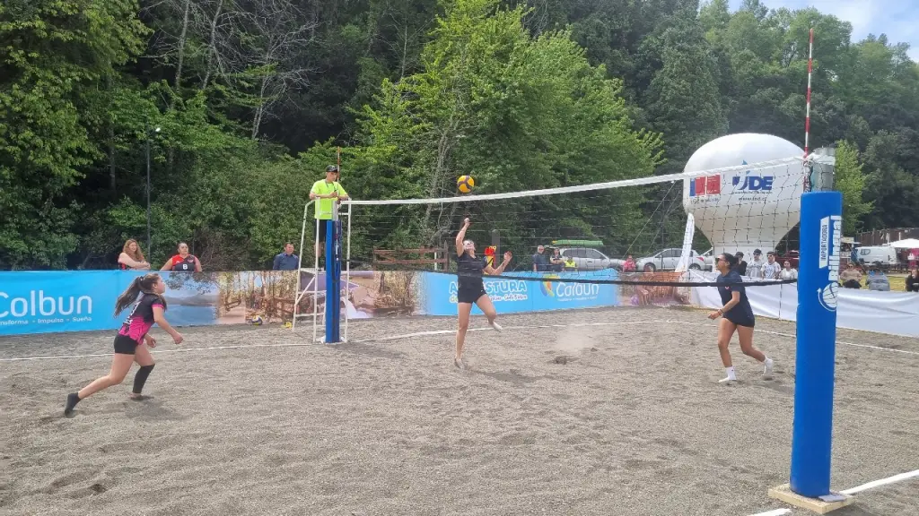 Campeonato de Voleibol Playa | Colbún