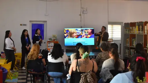 Yumbel inicia capacitación básica de lengua de señas con 25 cupos sin costo