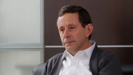 José de Gregorio impulsa debate nacional al sugerir tope de  millón para transacciones en efectivo