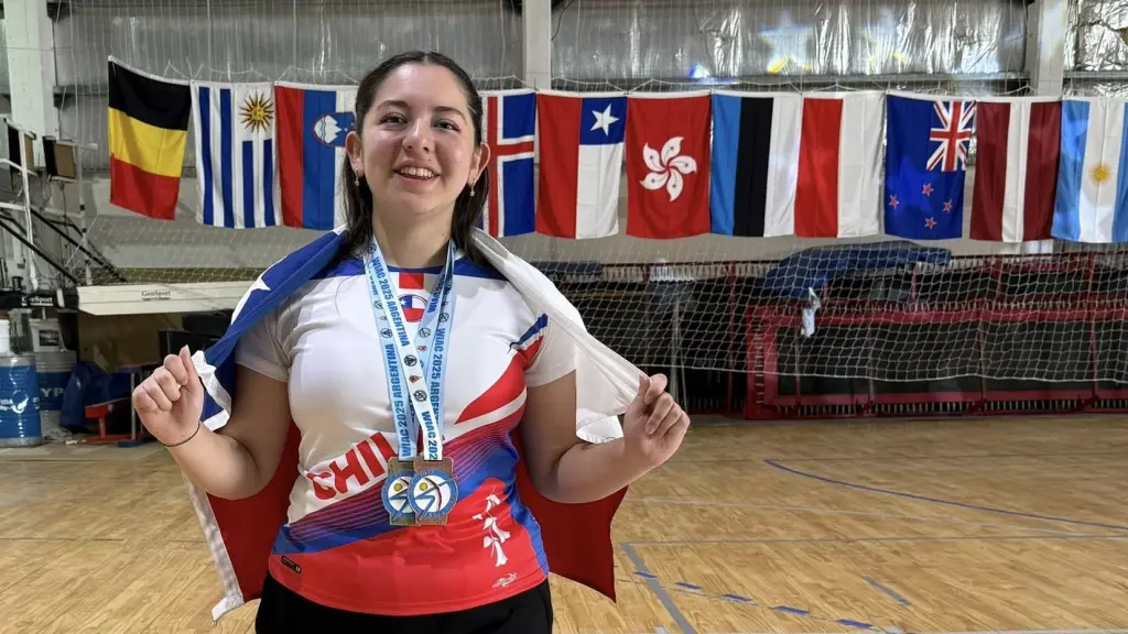 La arquera angelina Mayra Martínez celebró con orgullo su primera participación internacional, coronándose campeona mundial en Mar del Plata, La Tribuna