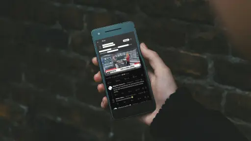 Cientistas políticos advierten que violencia digital en campaña estaría debilitando la democracia