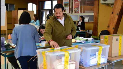 Mineduc reitera medidas para establecimientos que funcionarán como locales de votación este fin de semana