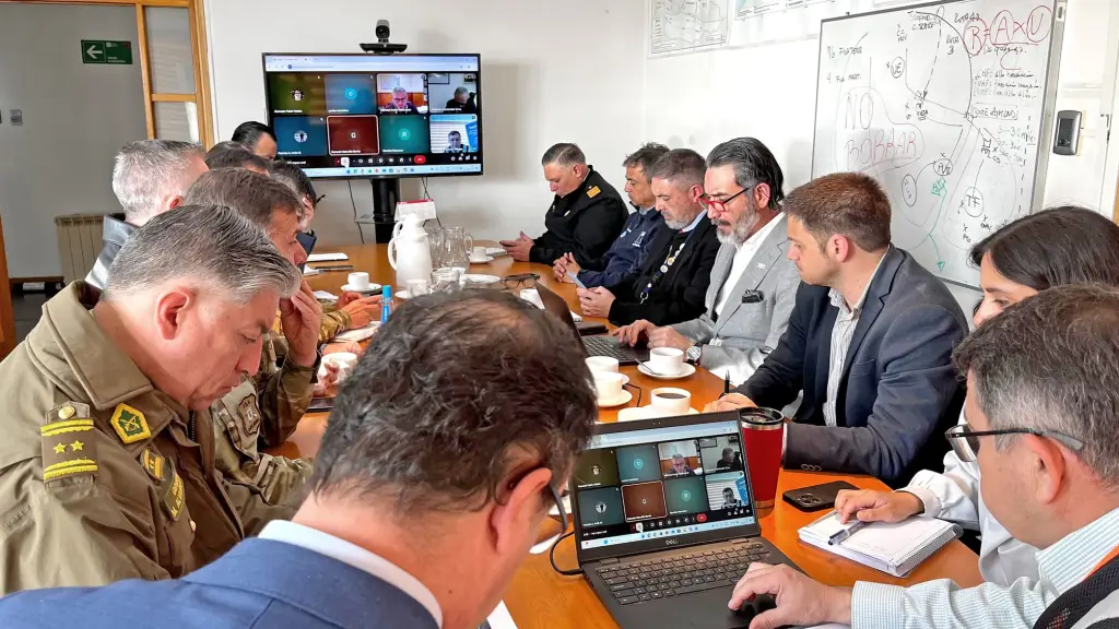 Reunión de coordinación por tragedia en Torres del Paine, Delegación Magallanes