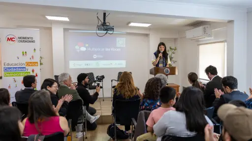 Niños y niñas de todo Chile presentan sus ideas a candidaturas presidenciales y parlamentarias en histórico encuentro