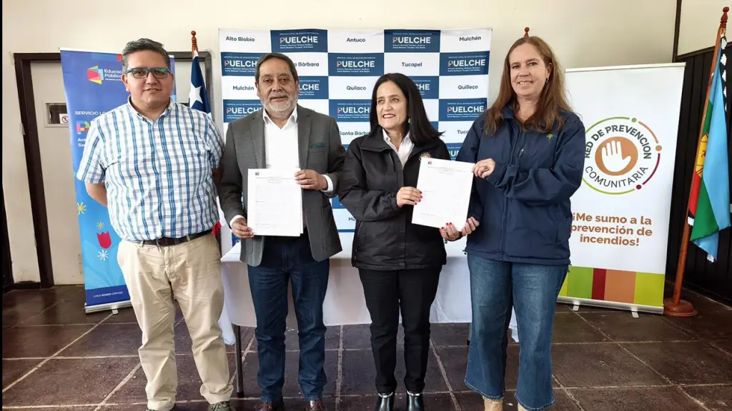 Firma convenio prevención de incendios con escuelas de Biobío, Corma