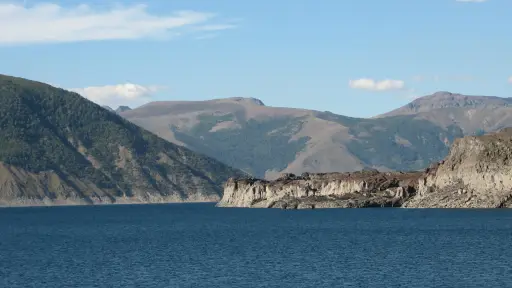 Una víctima fatal deja volcamiento de embarcación en Laguna Laja