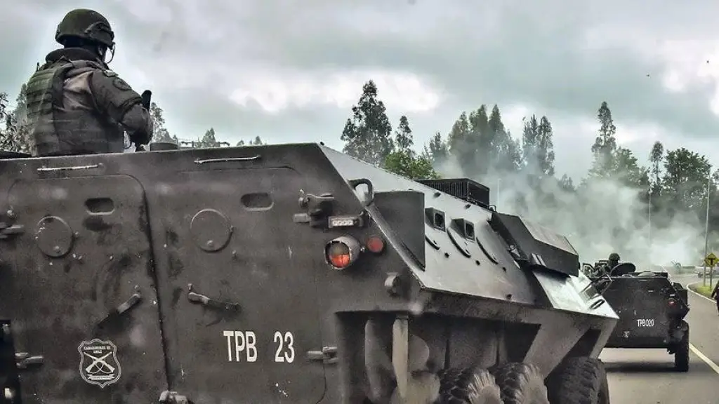 Vehículo blindado de Carabineros volcó en Ercilla, Carabineros