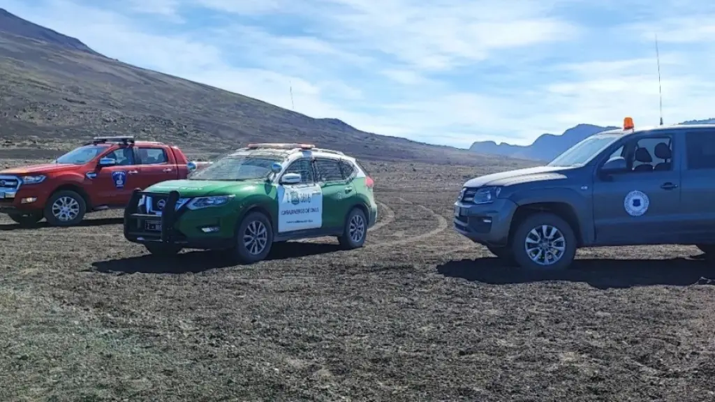 Equipos de emergencia en Laguna Laja, La Tribuna