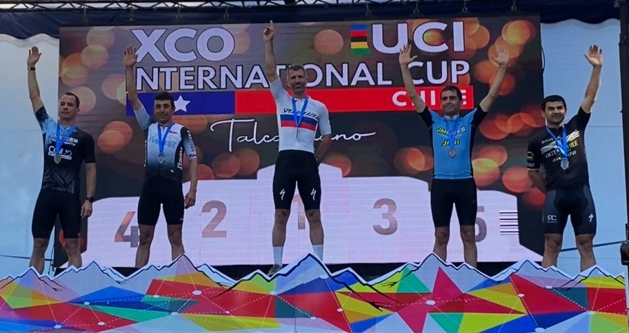 El Campeonato Sudamericano reunió a más de 500 ciclistas de todo el continente. Solo once ciclistas lograron completar la carrera en la categoría máster B2 / La Tribuna
