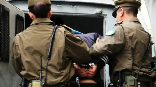 Detienen a hombre que amenazo a padre e hijo para robarle una moto