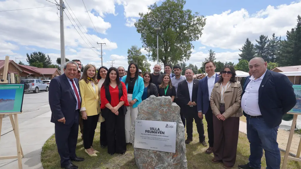 El conjunto Las Ciénegas está compuesto por 44 viviendas de alto estándar, diseñadas especialmente para el entorno rural y construidas con criterios de eficiencia energética y sustentabilidad. Cada unidad cuenta con espacios amplios y materiales de calidad, adaptados a las condiciones climáticas del territorio.