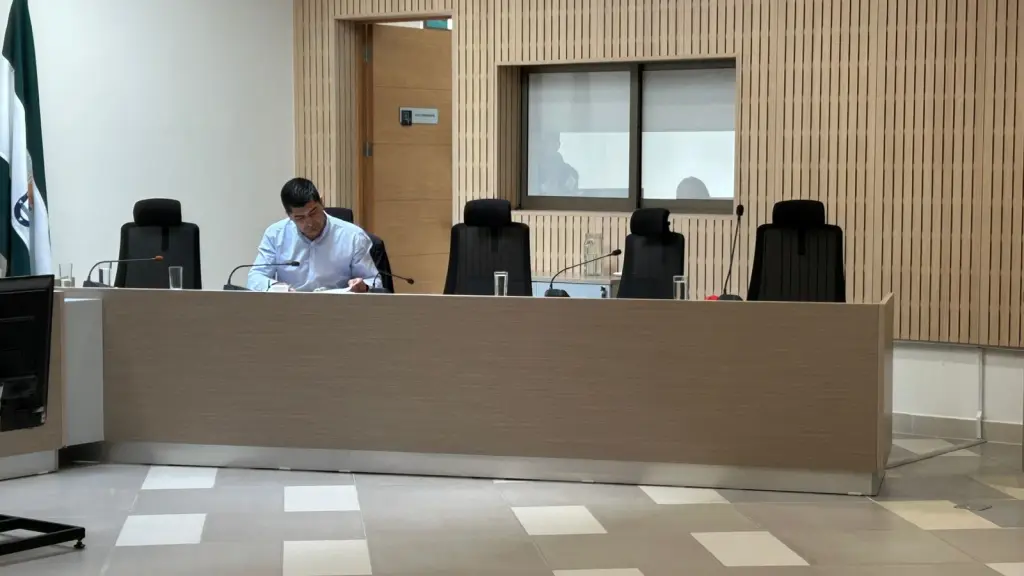 Quiebre en el Concejo Municipal: representantes abandonan sesión tras polémica por subvenciones, Diario La Tribuna