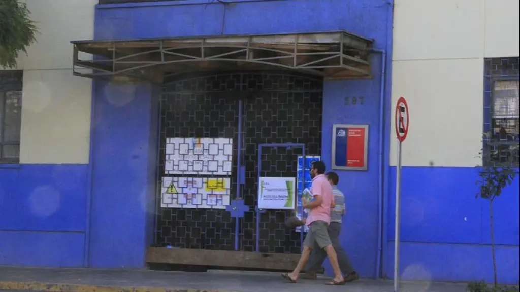 Según lo dispuesto por el reglamento administrativo, la subrogancia debía recaer en el director del Hospital Regional de Concepción, Claudio Baeza., contexto