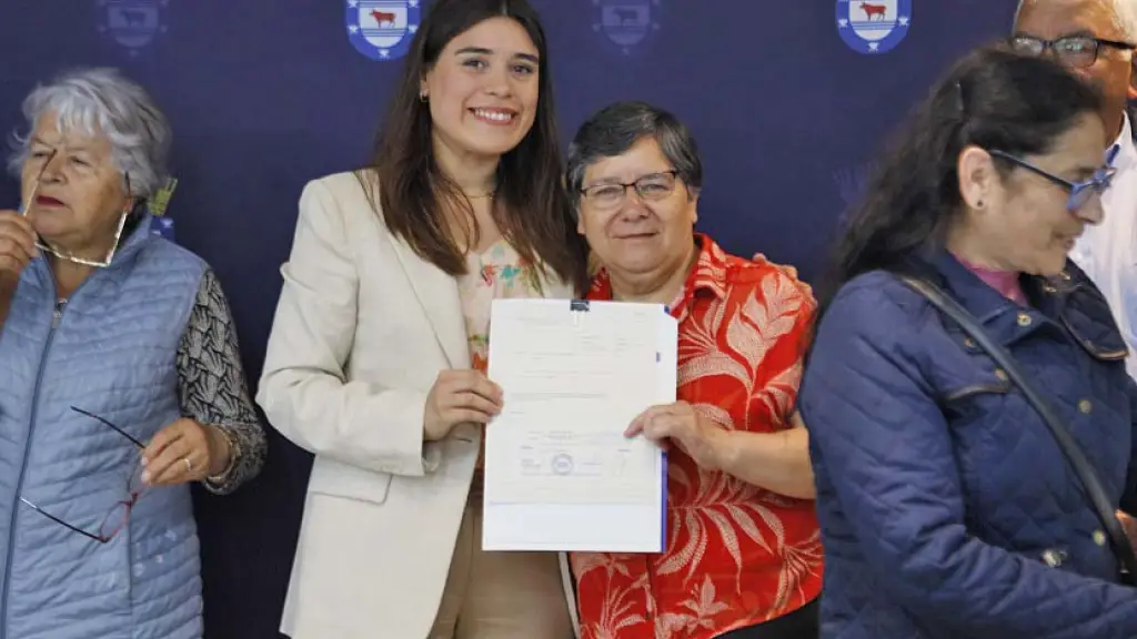 Un total de 53 agrupaciones de personas mayores de la comuna, fueron beneficiados con este aporte del Fondo de Desarrollo Vecinal Línea Personas Mayores 2025. | Municipalidad de Los Ángeles