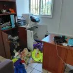 Delincuentes causaron destrozos al interior del recinto de salud., DCS Los Ángeles