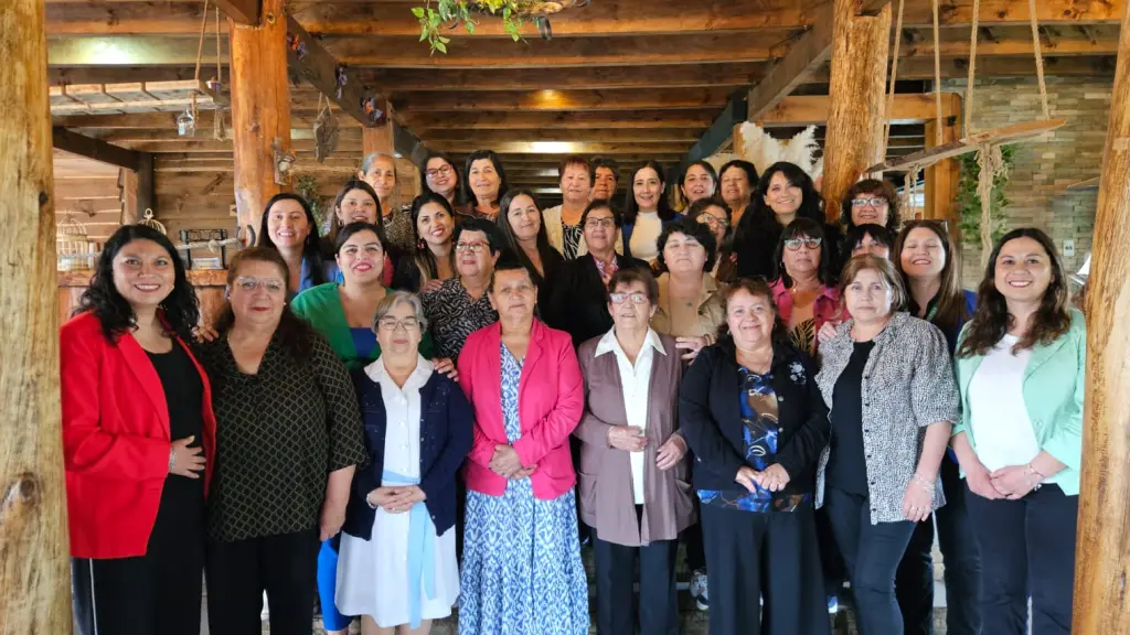 JUNAEB realiza jornada de reconocimiento para Familias Tutoras del Programa  Residencia Familiar Estudiantil , Junaeb Biobío 