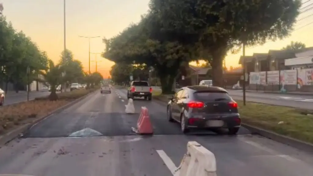 Aparece reductor de velocidad en Sor Vicenta y piden completar señalización