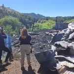 Incendio consumió tres cabañas en centro turístico de Angol., PDI Araucanía